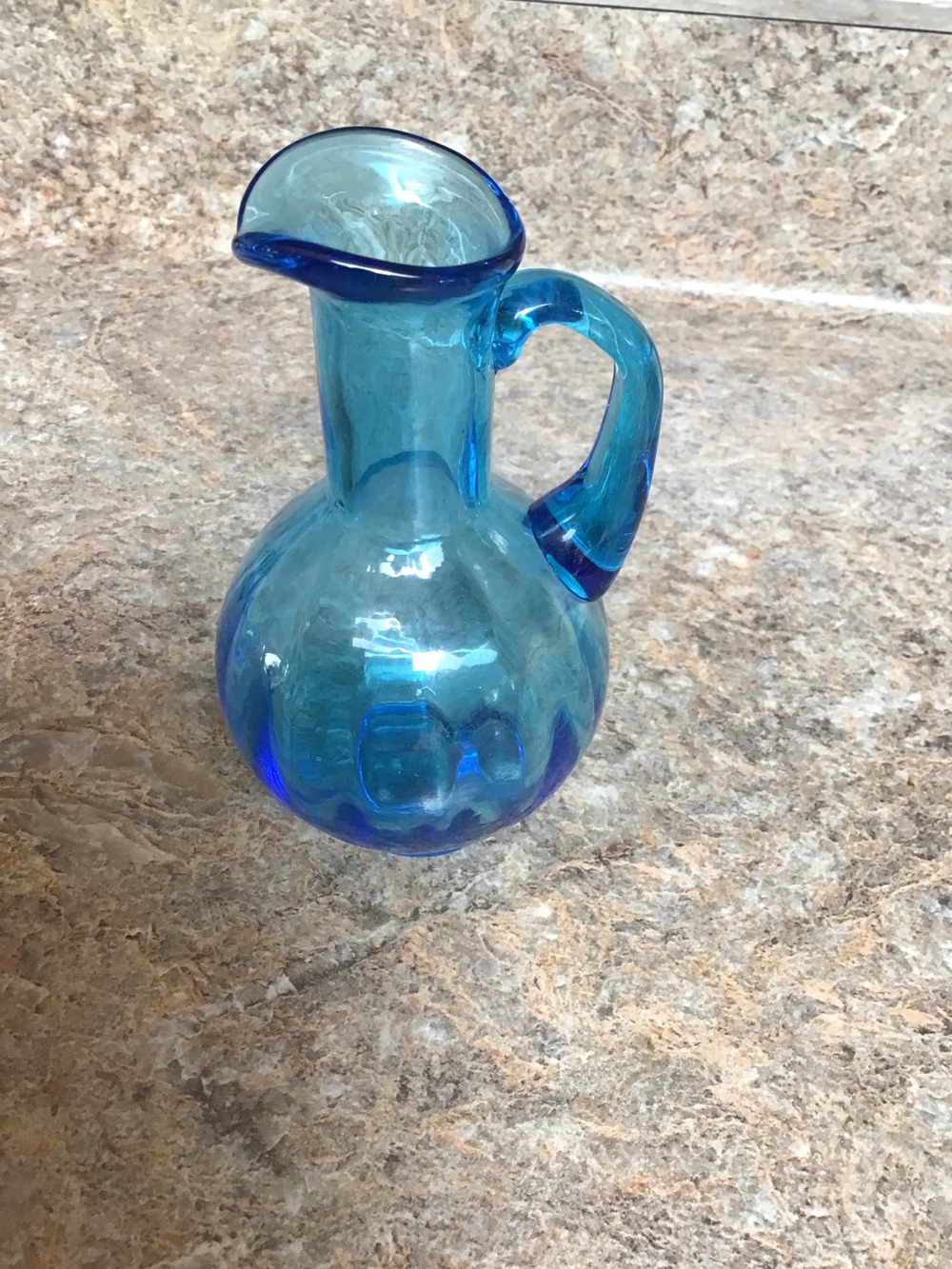 Small vase or oil cruet